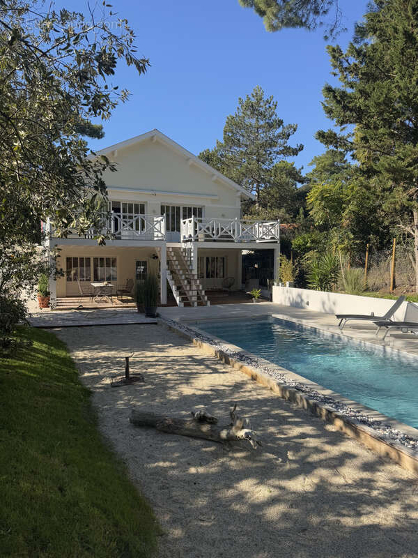 Maison à SAINT-GEORGES-DE-DIDONNE