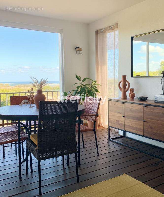 Appartement à GRIMAUD