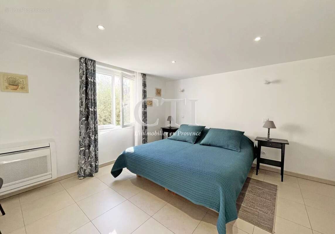 Maison à VAISON-LA-ROMAINE