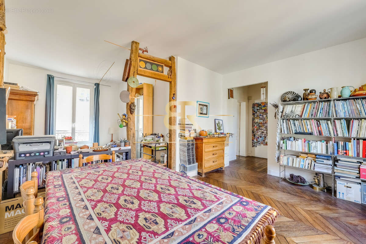Appartement à PARIS-19E