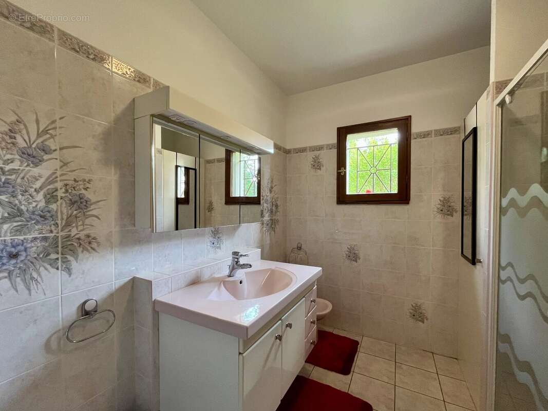 Belle maison périgourdine avec vue dégagée, grand jardin et prestations de qualité! - photo 11