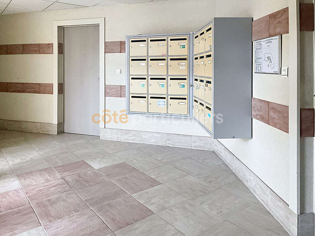 Appartement à CHALETTE-SUR-LOING