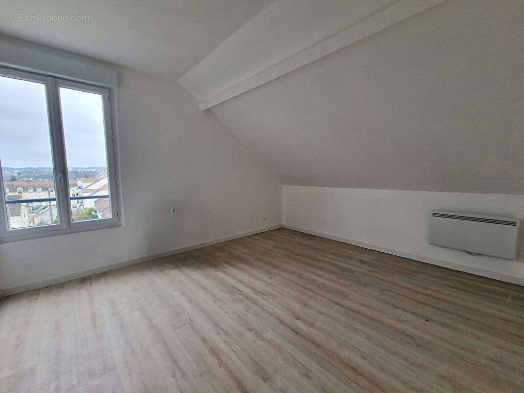 Jolie maison de 100m² sur un sous-sol total, avec jardin à LIMAY - photo 5