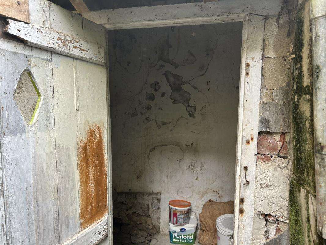 Maison à SAINT-JEAN-D'ANGELY