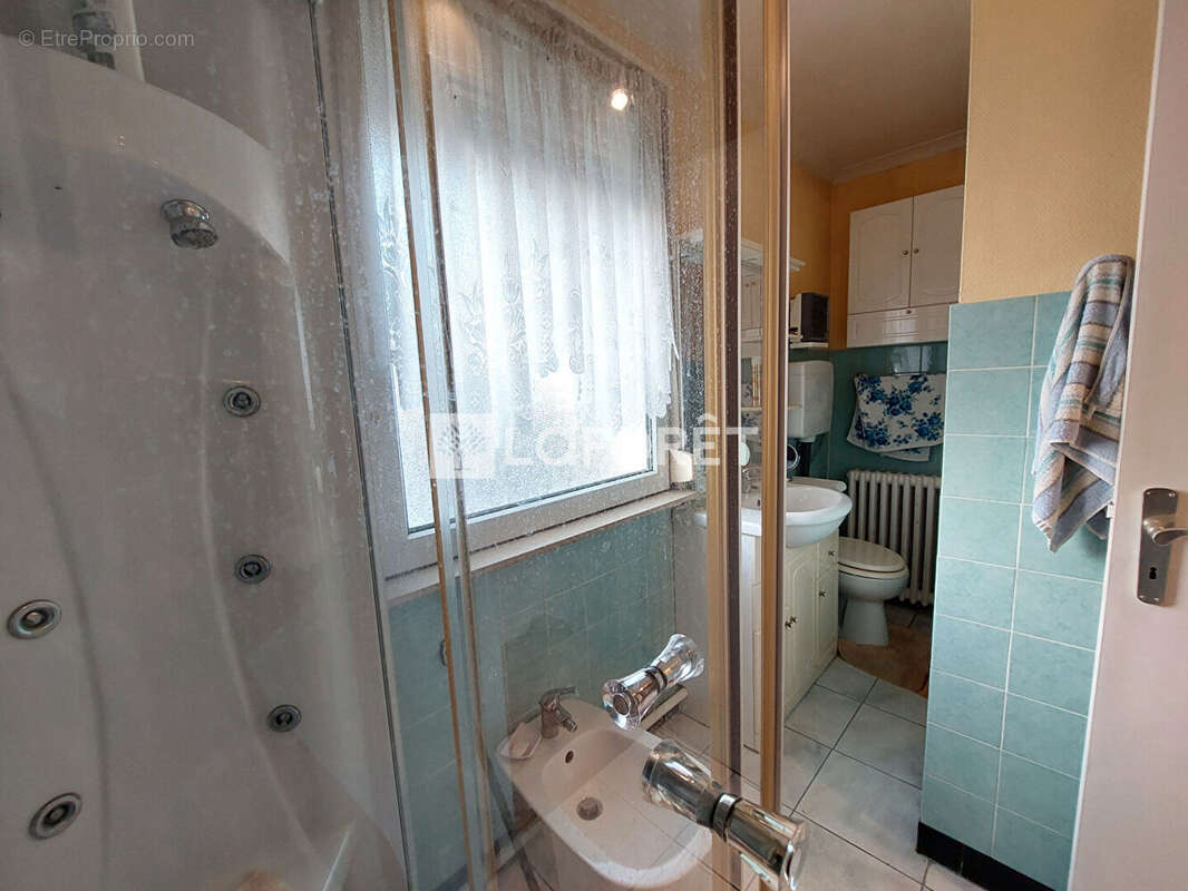 Maison à AUDUN-LE-TICHE