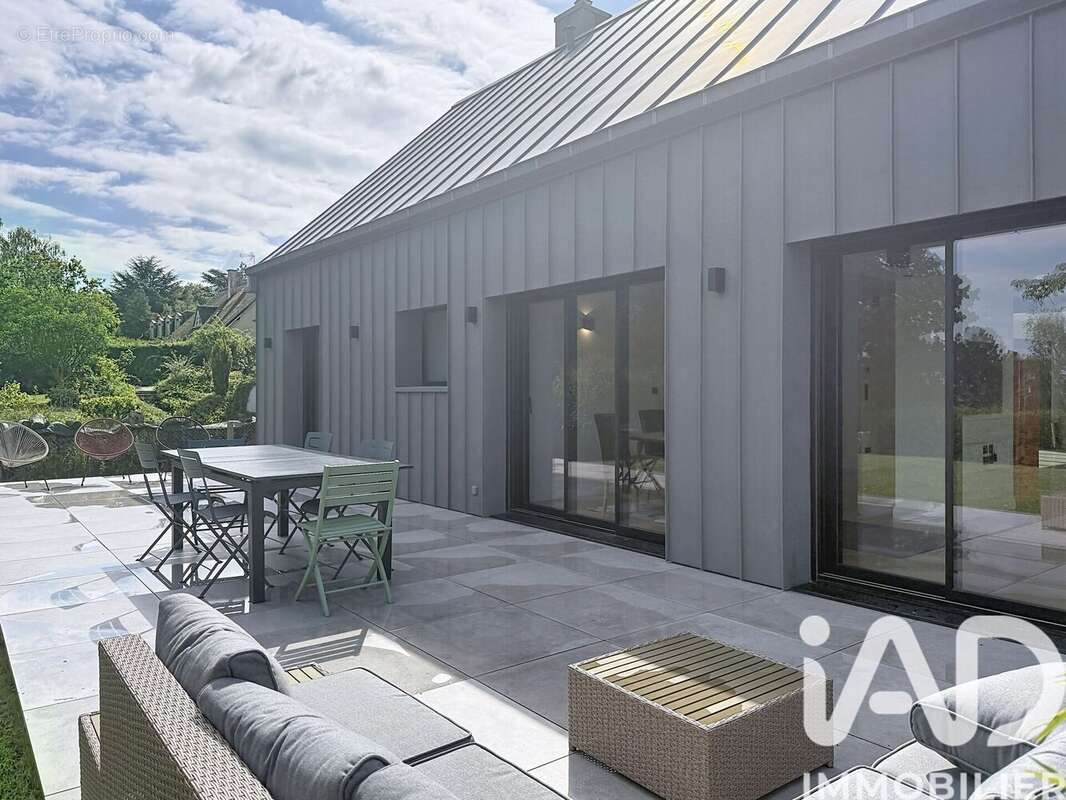Maison 220 m² à Saint-Fuscien  - photo 8