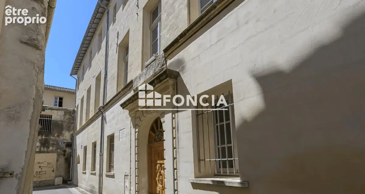 Exclusivité : T3 traversant de 71.38 m² dans un ancien hôtel particulier, Avignon Intra-Muros - photo 7