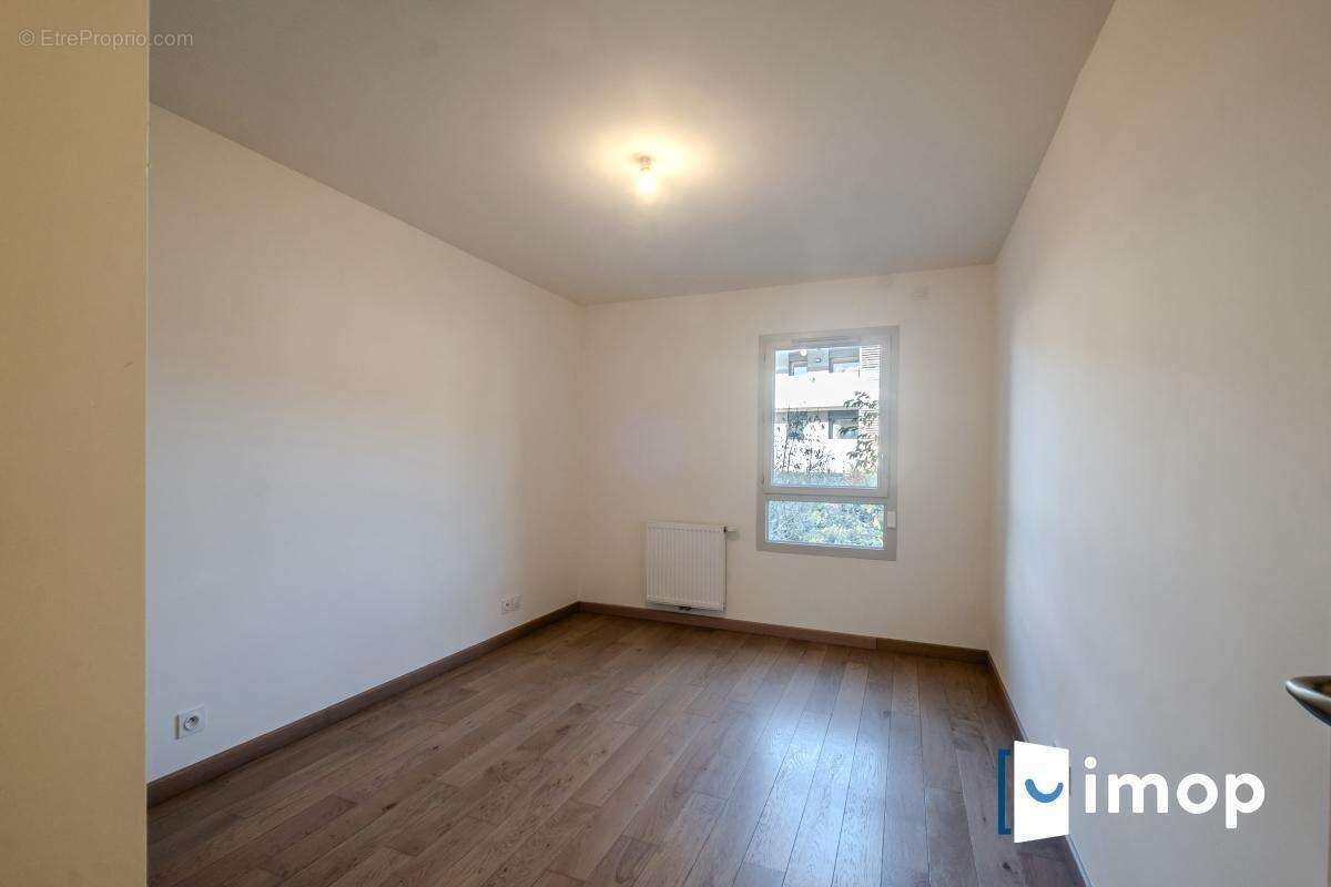 Appartement à CHENS-SUR-LEMAN