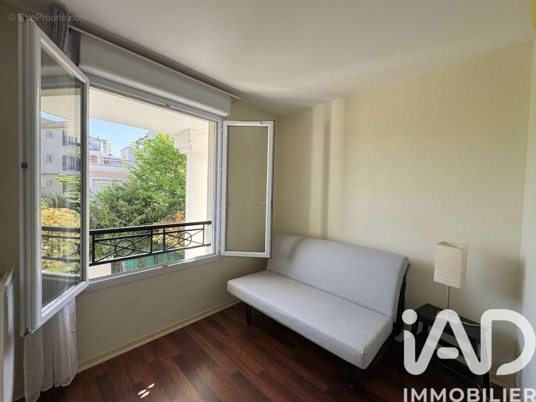 Photo 8 - Appartement à VILLENEUVE-LA-GARENNE