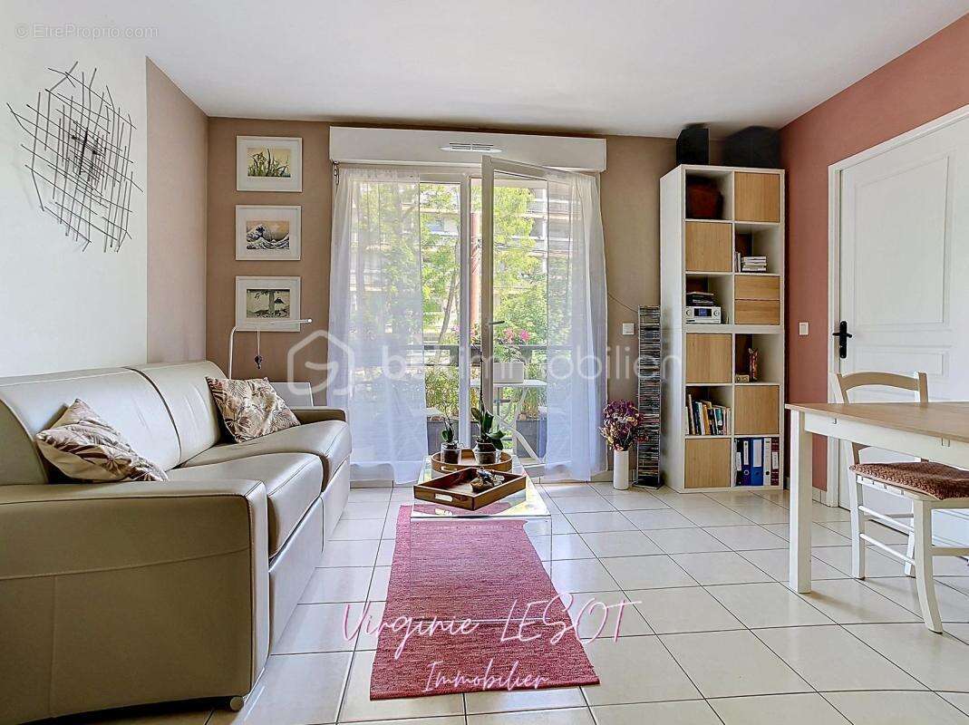 Appartement à VAIRES-SUR-MARNE