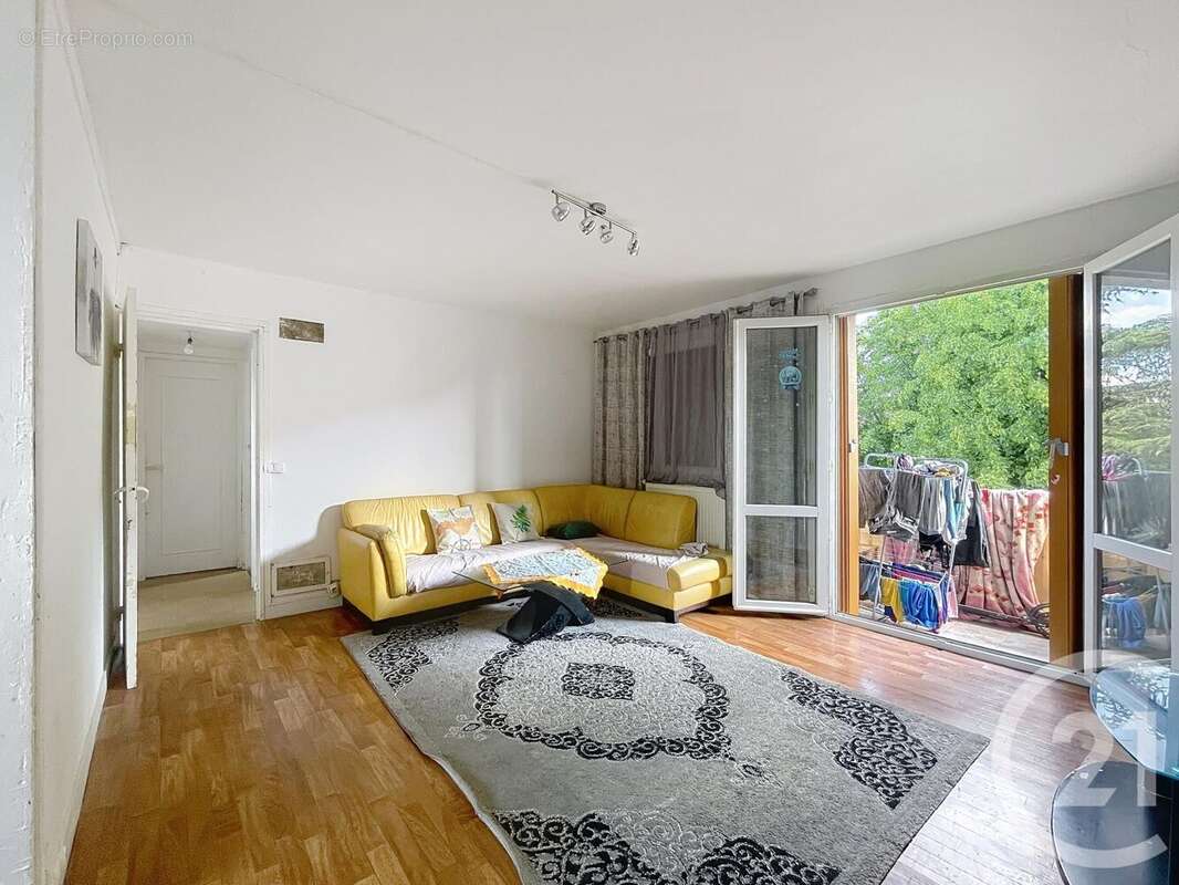 Appartement à MONTEREAU-FAULT-YONNE