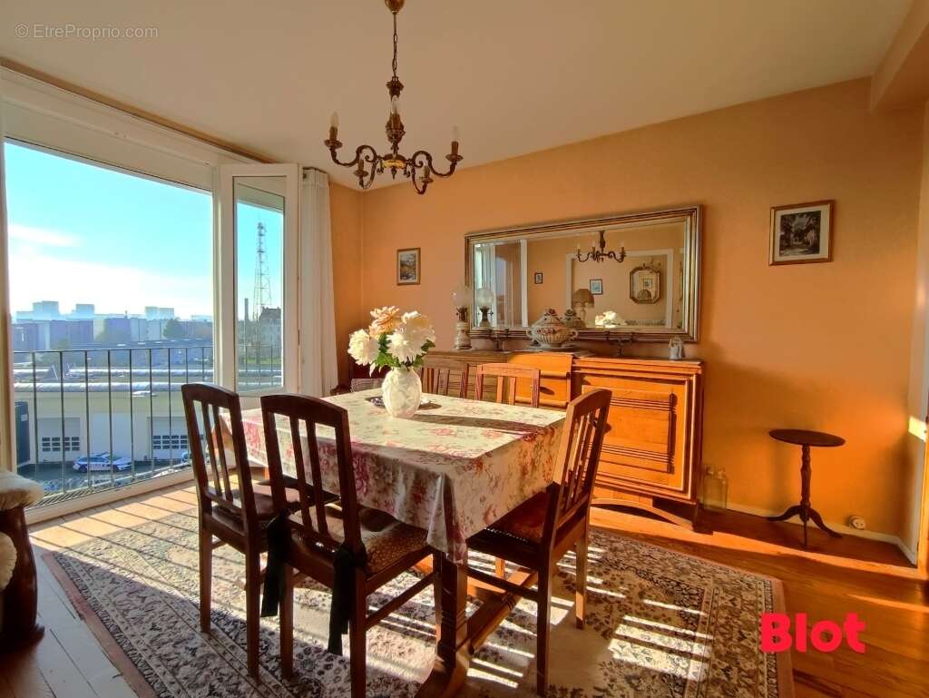 Appartement à NANTES