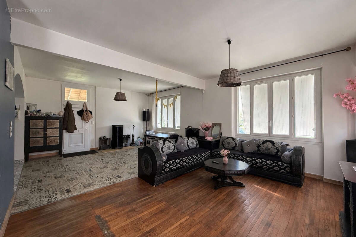 Maison à CONDEZAYGUES