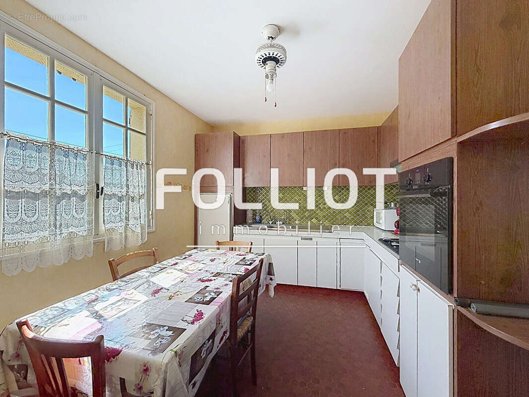 Maison à vendre à Avranches - 8 pièces, 150 m², à rafraichir - photo 5