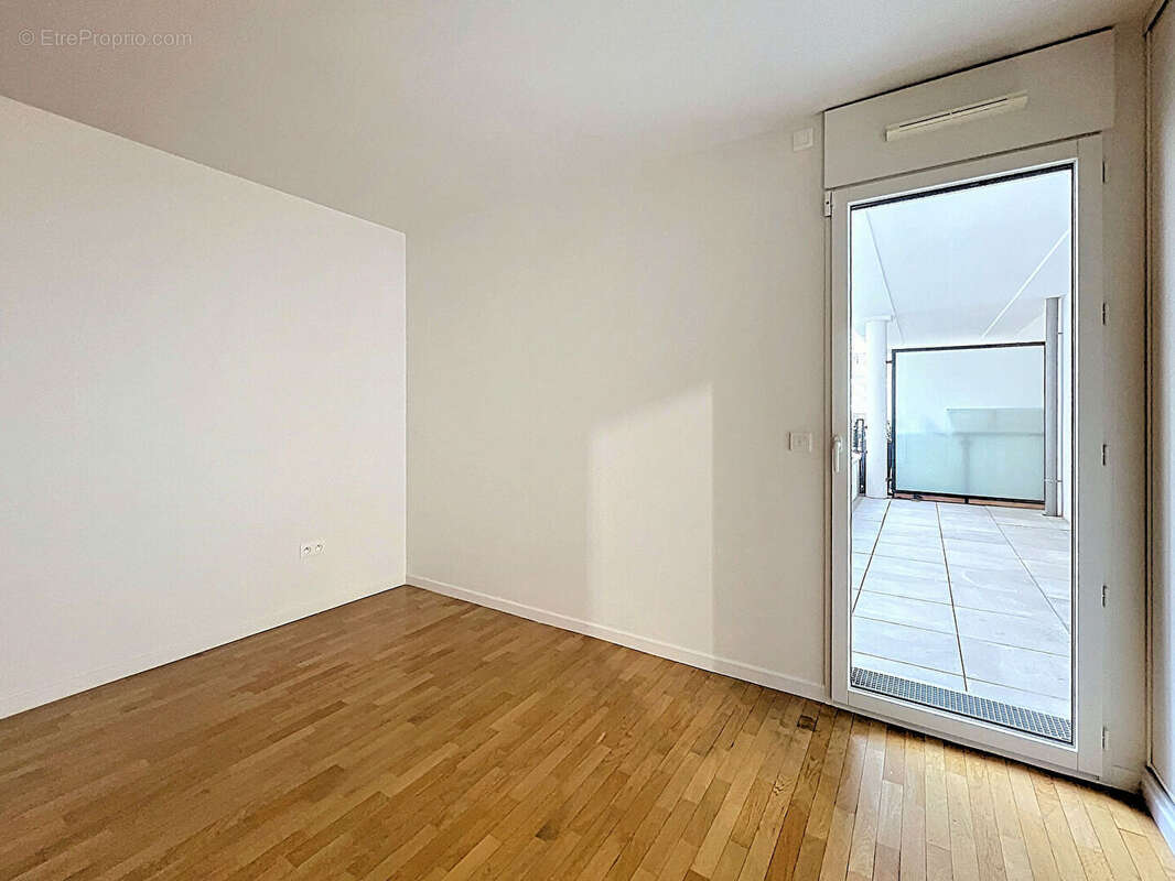 Appartement à SURESNES