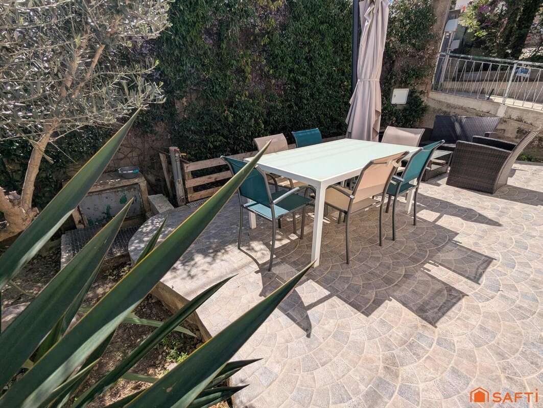 Photo 2 - Maison à NIMES