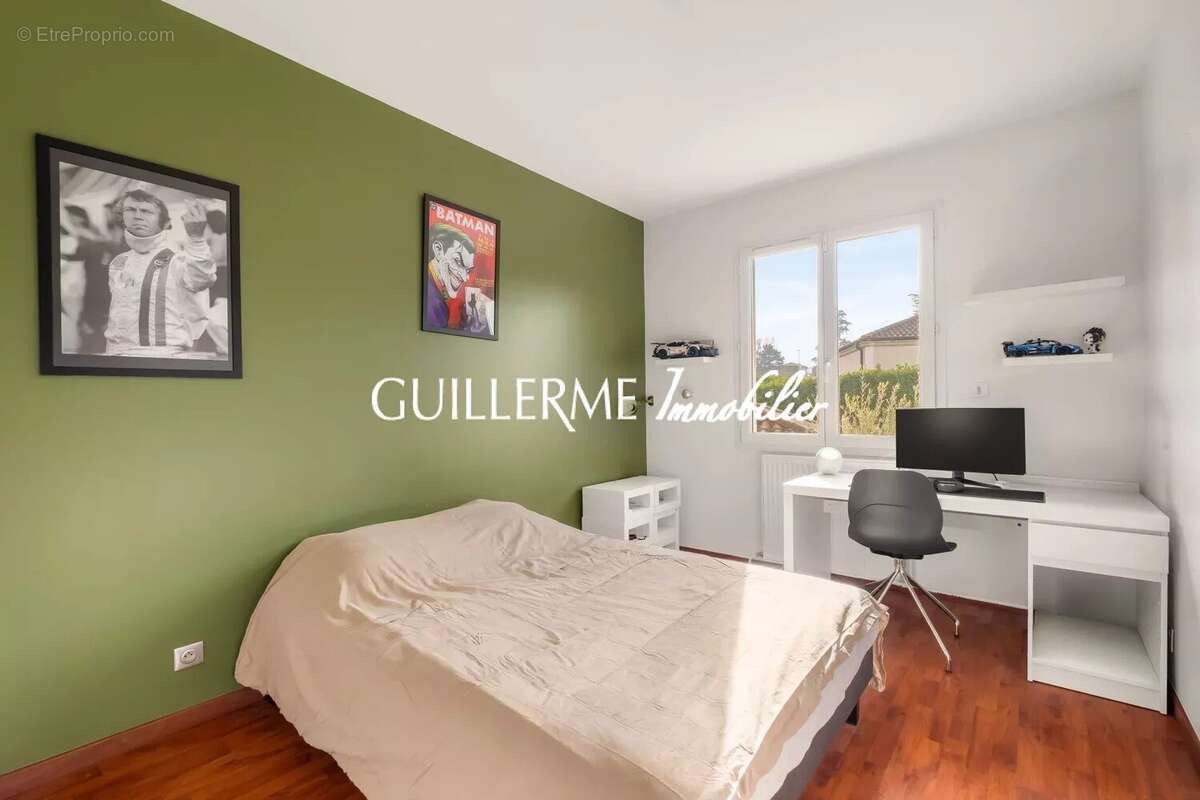 Maison à LA TOUR-DE-SALVAGNY