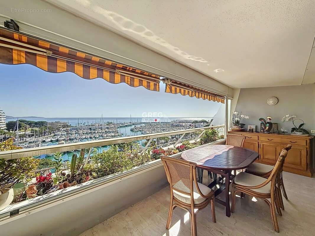 Appartement à VILLENEUVE-LOUBET