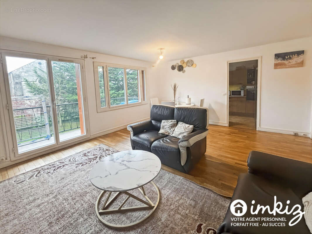 Appartement à CORBEIL-ESSONNES