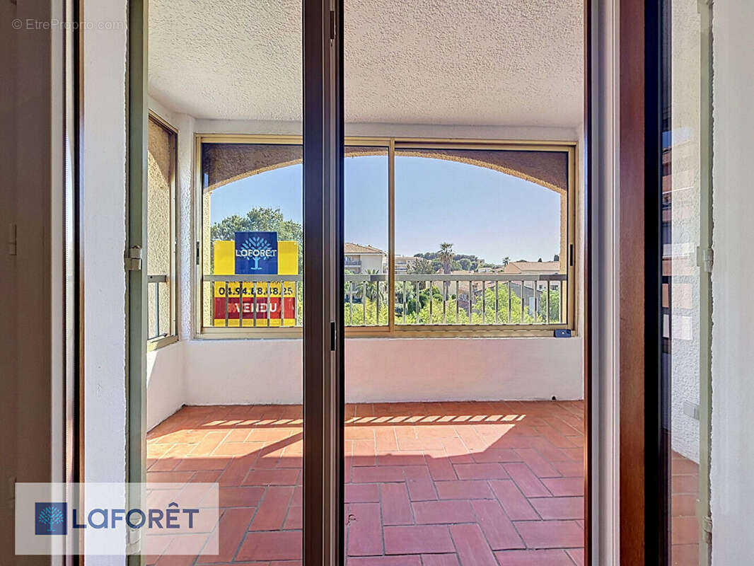 Appartement à SIX-FOURS-LES-PLAGES