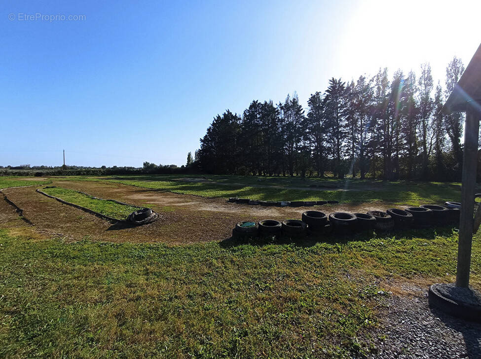 Terrain à SAINT-MELOIR-DES-ONDES