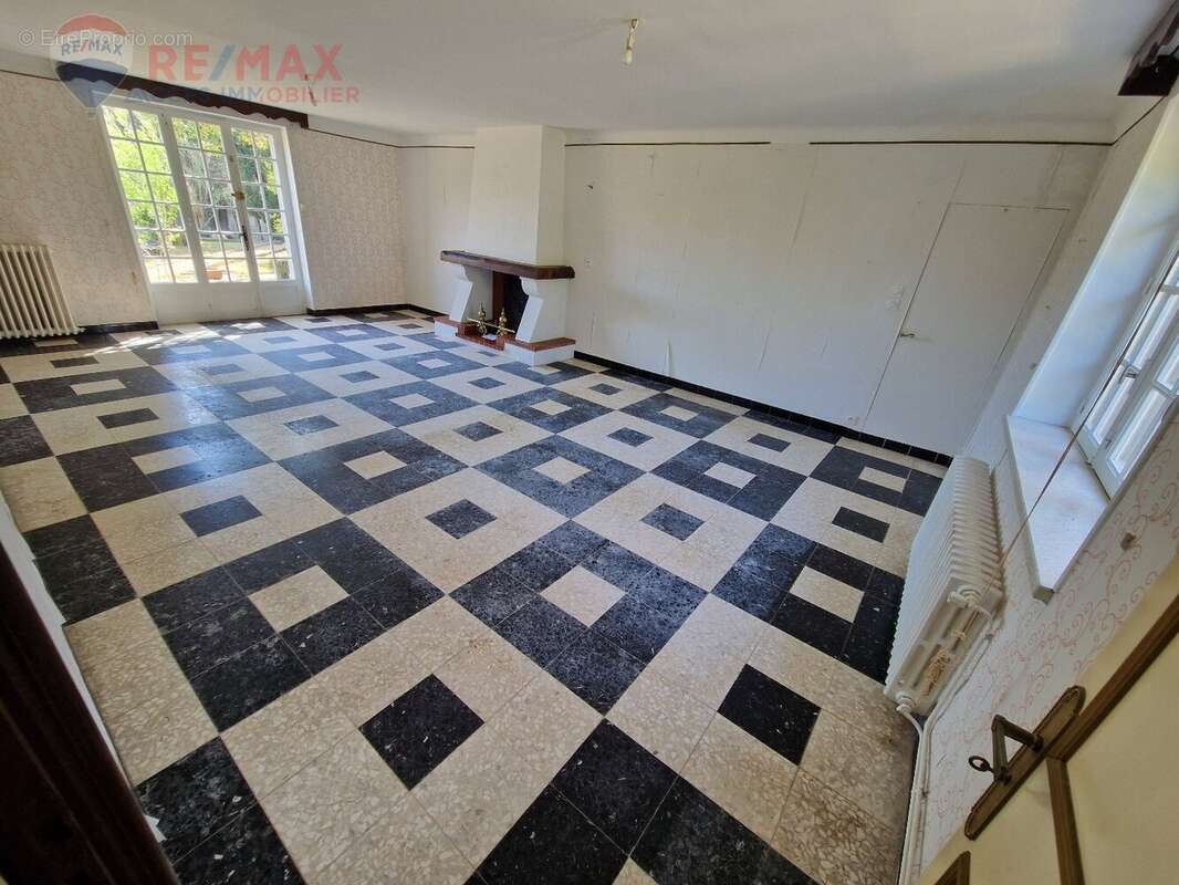 Maison à PEYRIAC-MINERVOIS