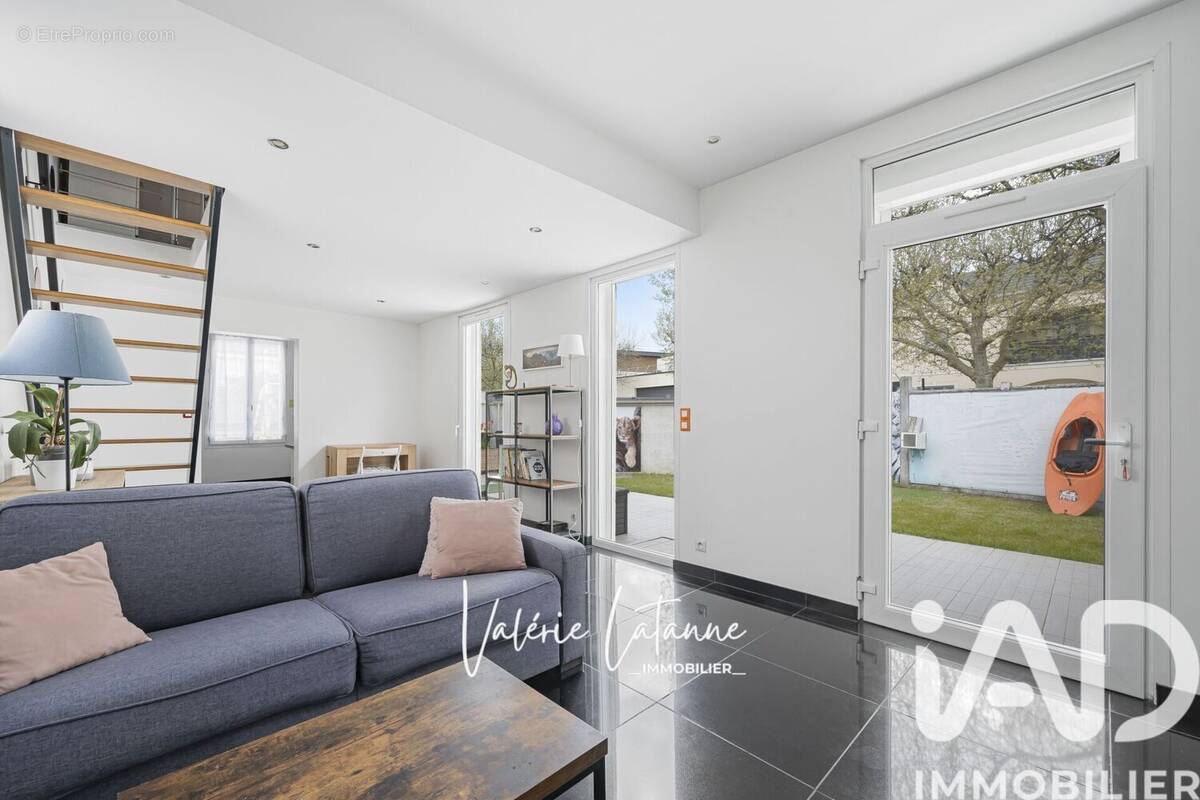 Photo 1 - Maison à SAINT-MAUR-DES-FOSSES