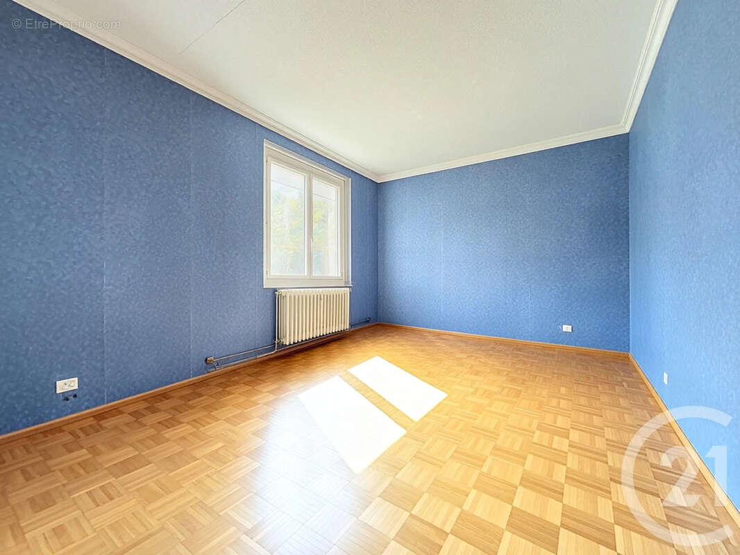 Maison 91 m² à Paron  - photo 6
