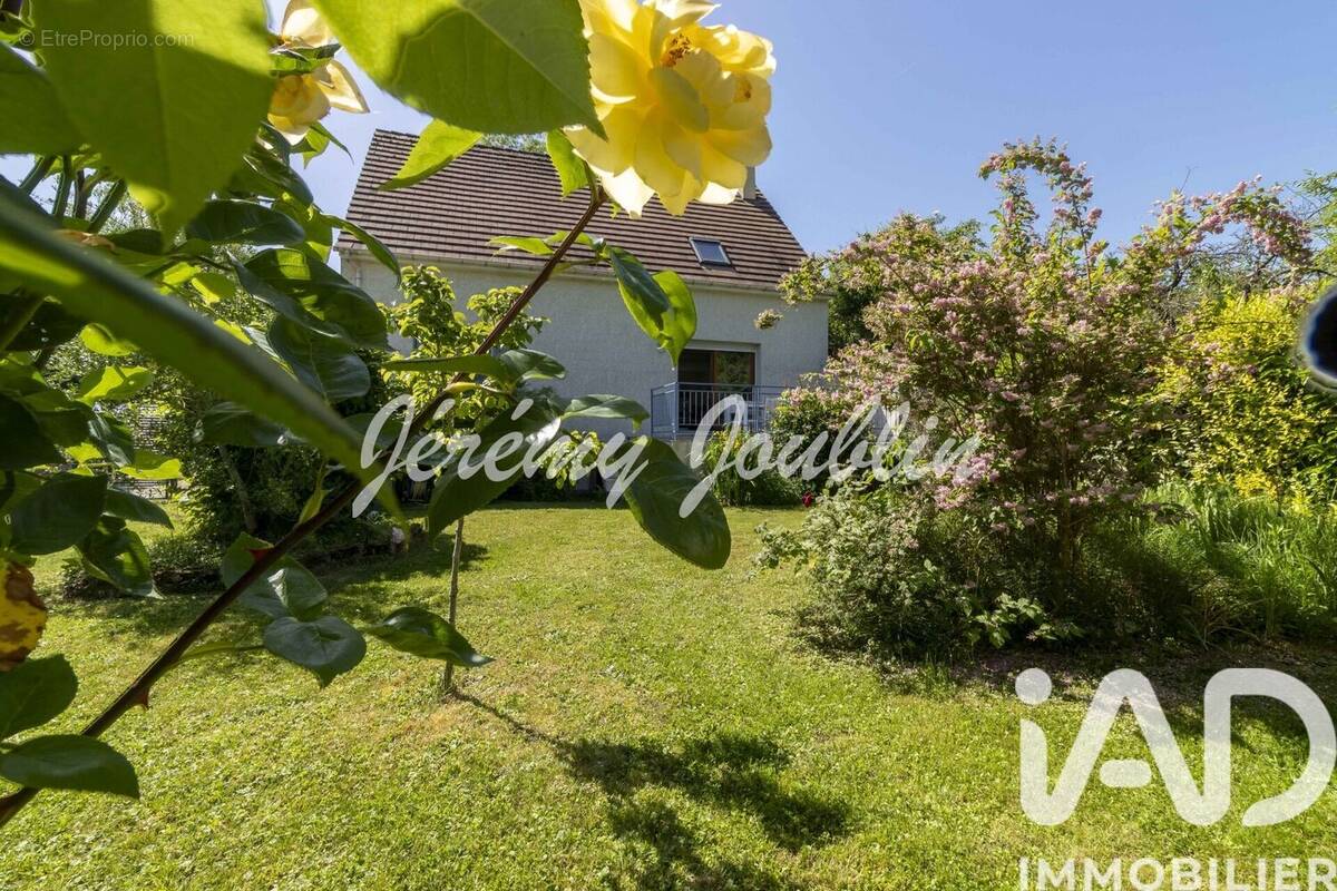 Photo 1 - Maison à JOUY-LE-MOUTIER