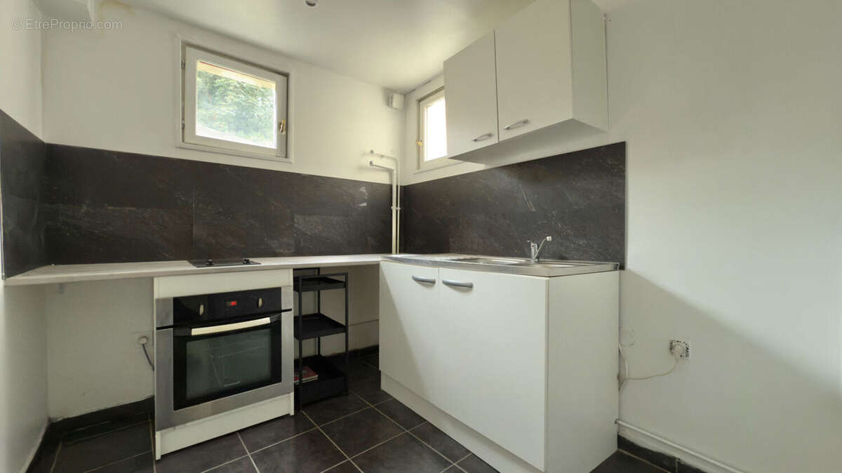 Appartement à CORBEIL-ESSONNES