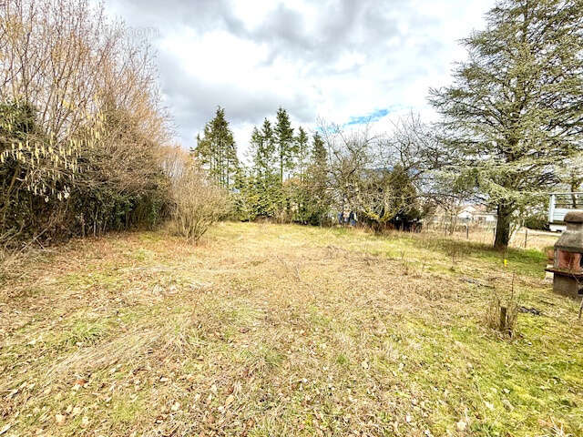 Terrain à BELLEGARDE-SUR-VALSERINE