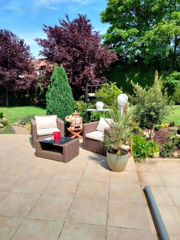 Maison à GARANCIERES