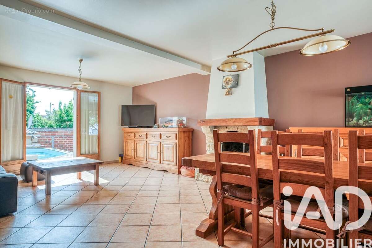 Photo 3 - Maison à TREMBLAY-EN-FRANCE