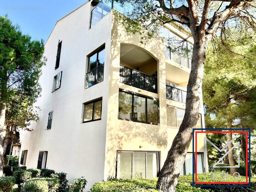 Appartement à SIX-FOURS-LES-PLAGES