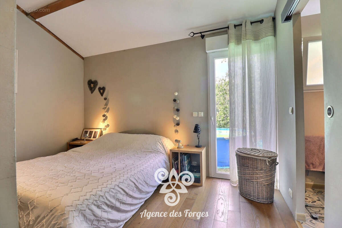 Maison à LA BOISSIERE-DU-DORE