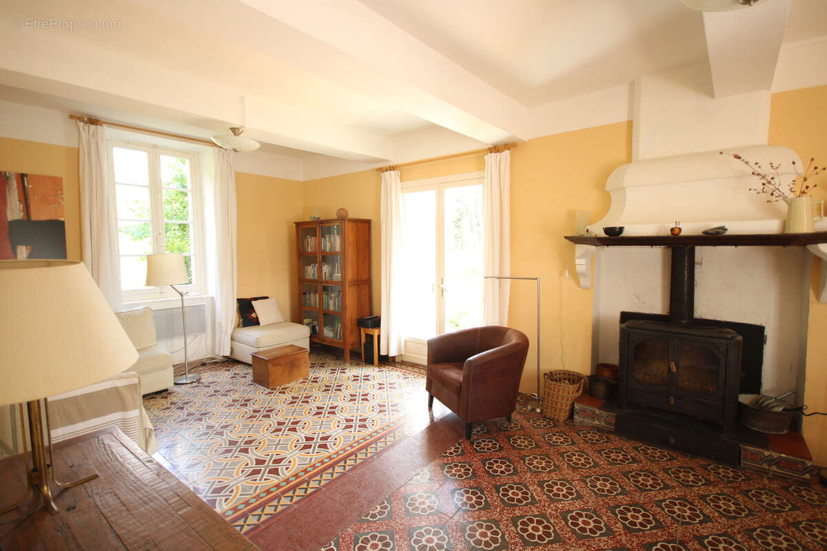 Maison à DURBAN-CORBIERES