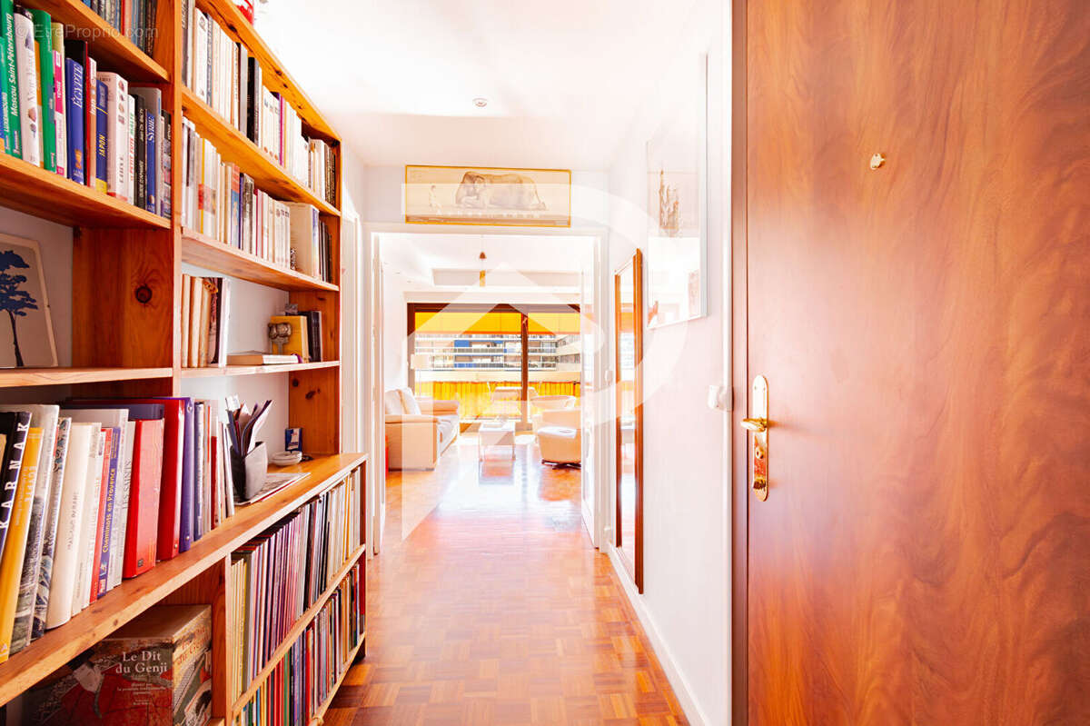 Appartement à MARSEILLE-6E