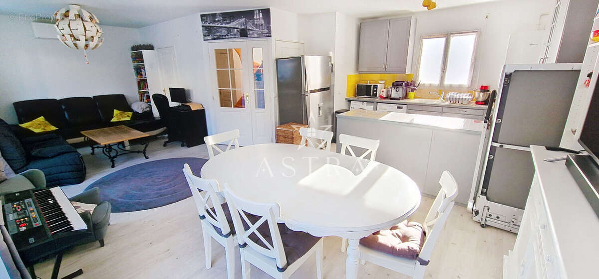 Maison à L&#039;HAY-LES-ROSES