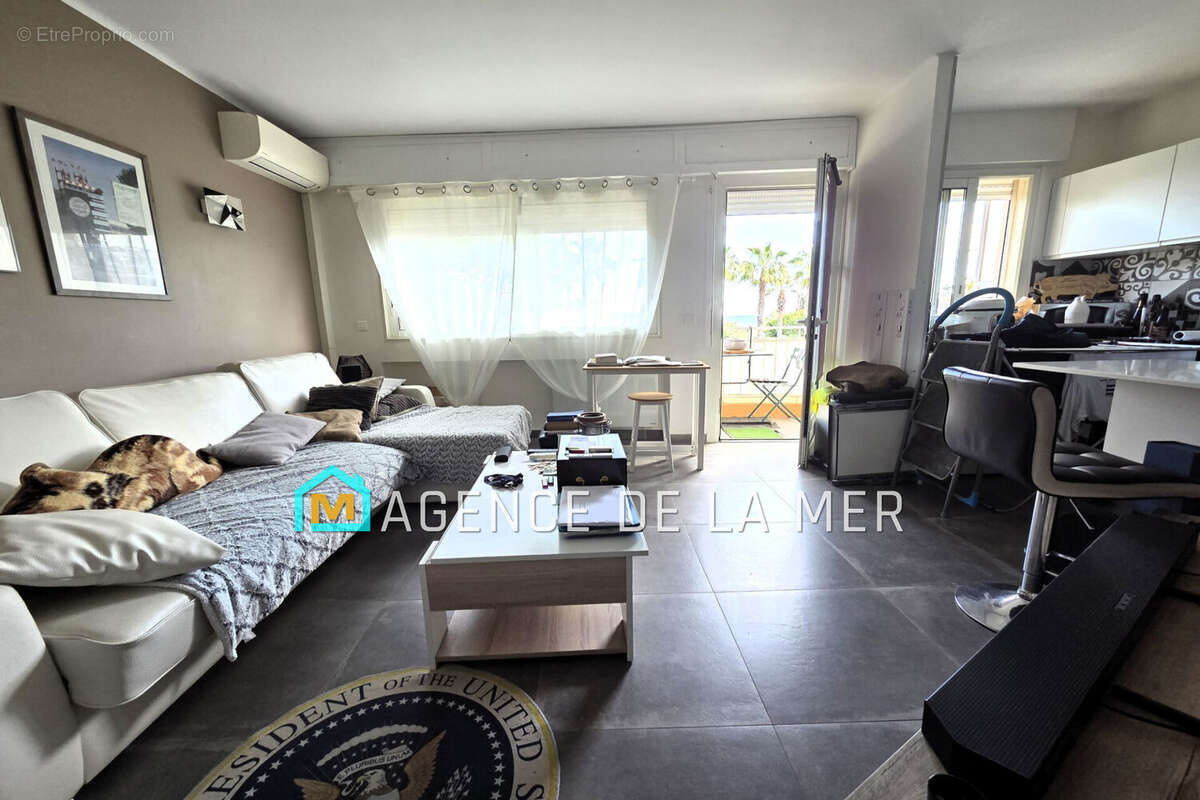 Appartement à MANDELIEU-LA-NAPOULE