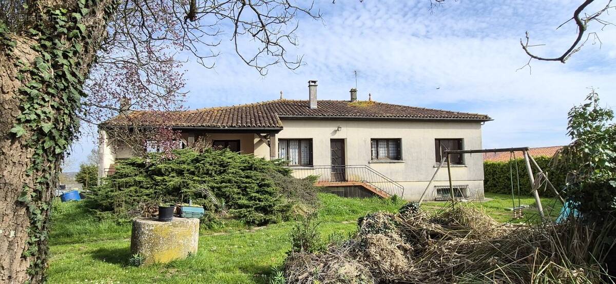 Maison à ROMEGOUX