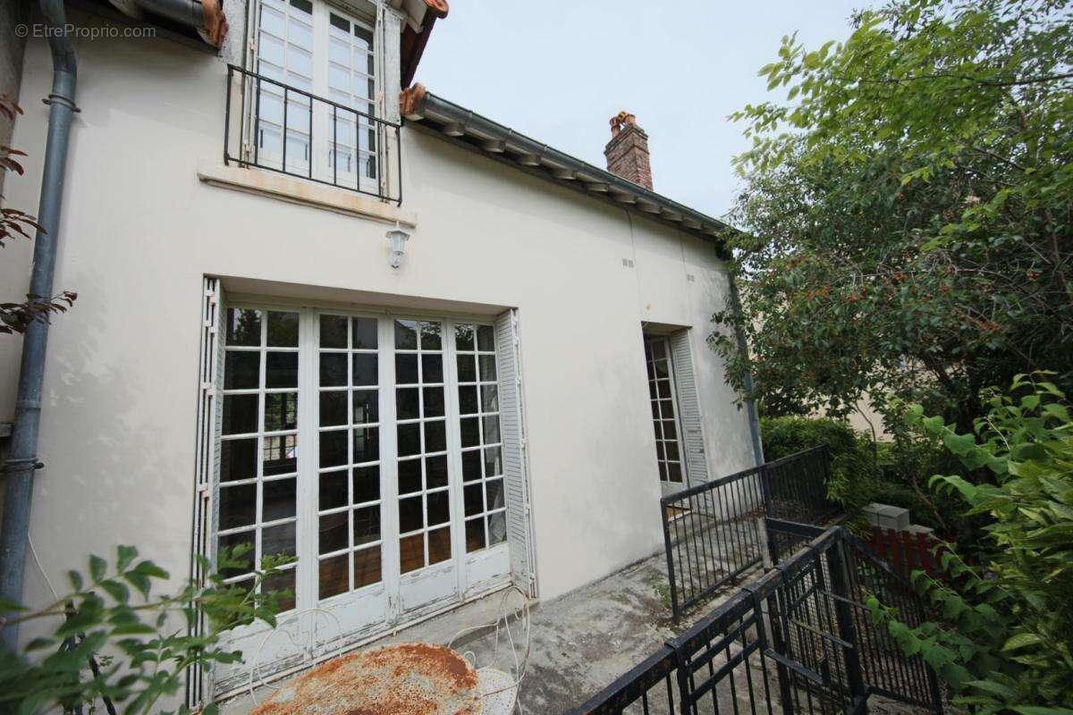 Maison à AUTUN