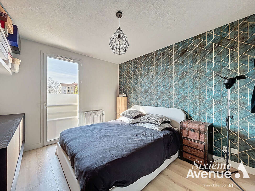 Appartement à DECINES-CHARPIEU