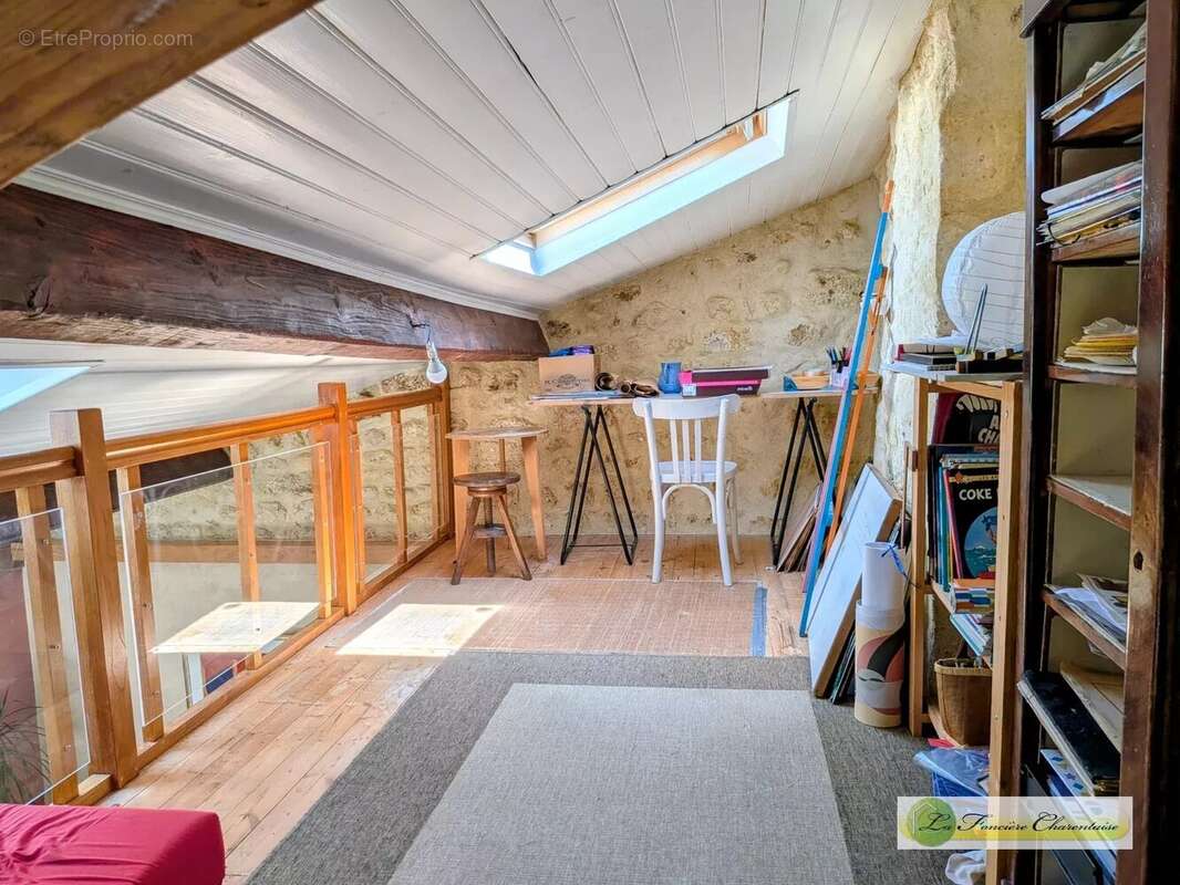 Charmante maison de 3 chambres à Puymoyen - photo 6