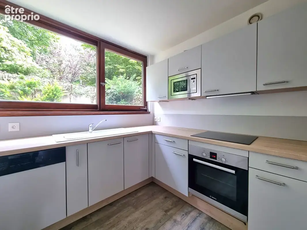 Appartement à FONTENAY-SOUS-BOIS