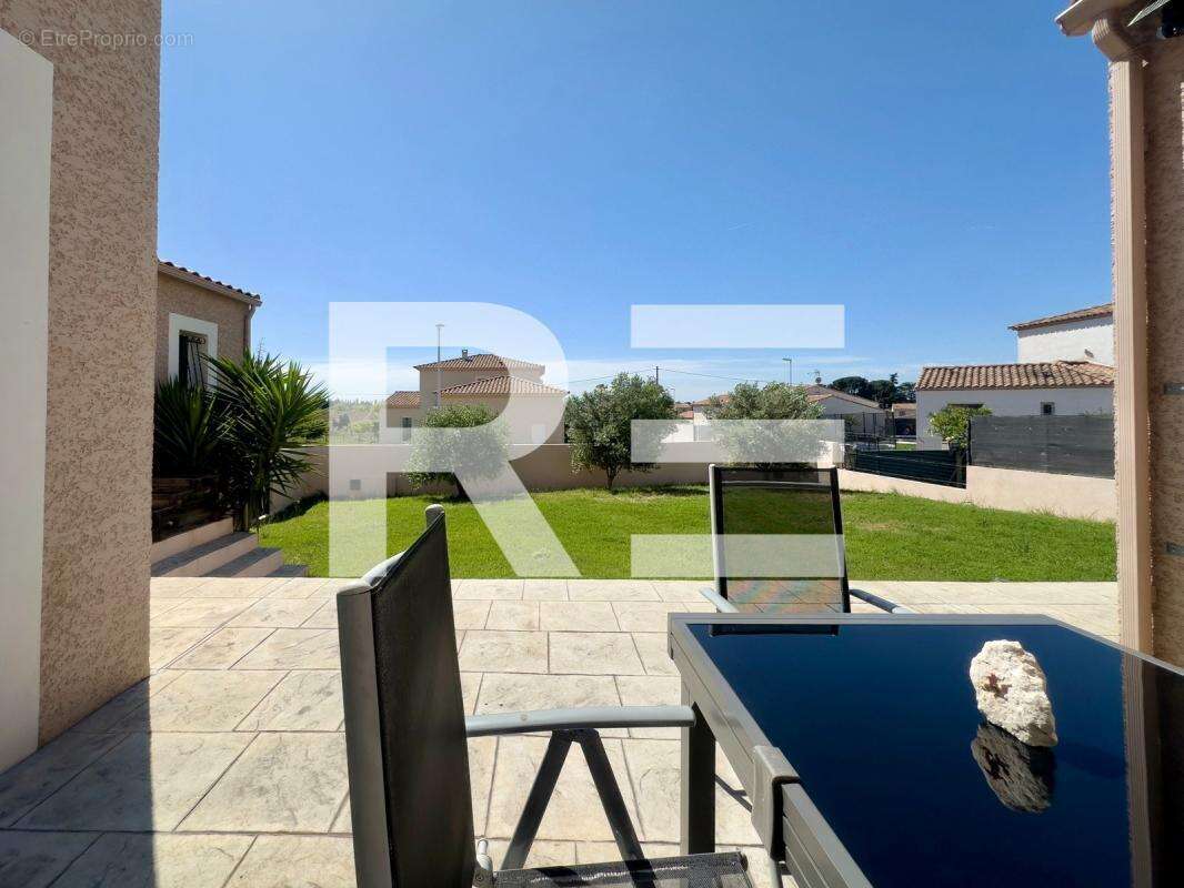 Maison à BELLEGARDE