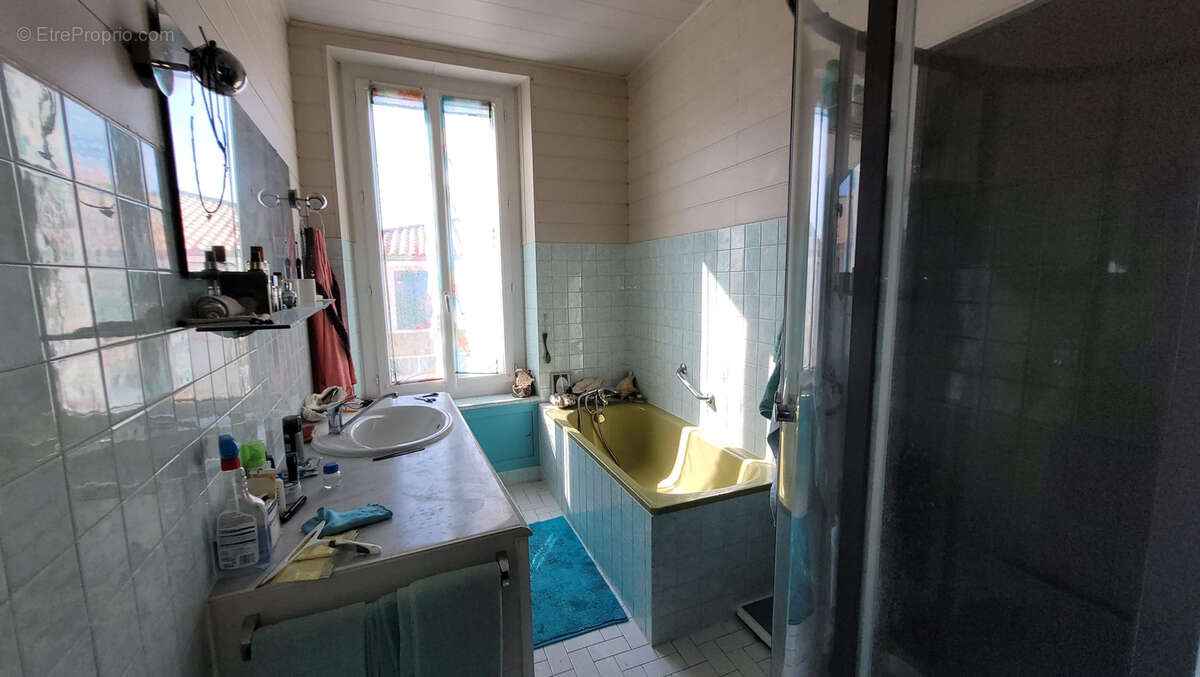 Maison à MORTAGNE-SUR-GIRONDE