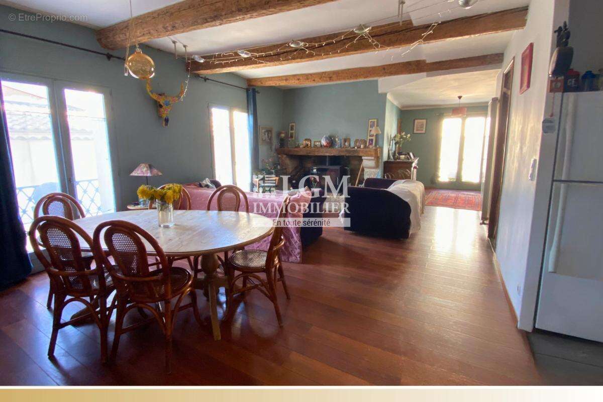 Maison à COURNONTERRAL