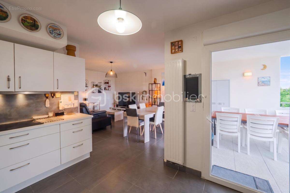 NÎMES CAPOUCHINÉ – Superbe T4 de 96 m² avec Terrasse d'Exception de 57 m² ! - photo 8