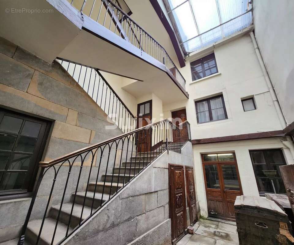 Appartement à POLIGNY