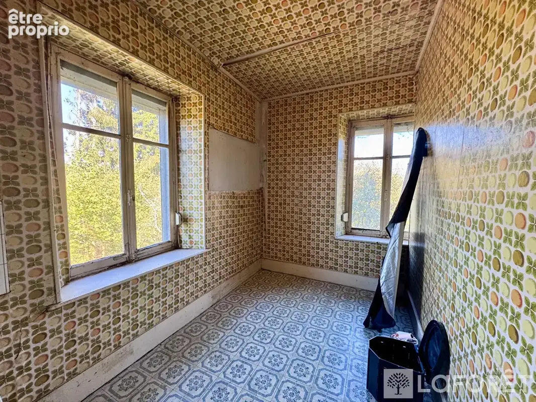 Maison La Vôge-Les-Bains 10 pièce(s) 201 m2 - photo 5